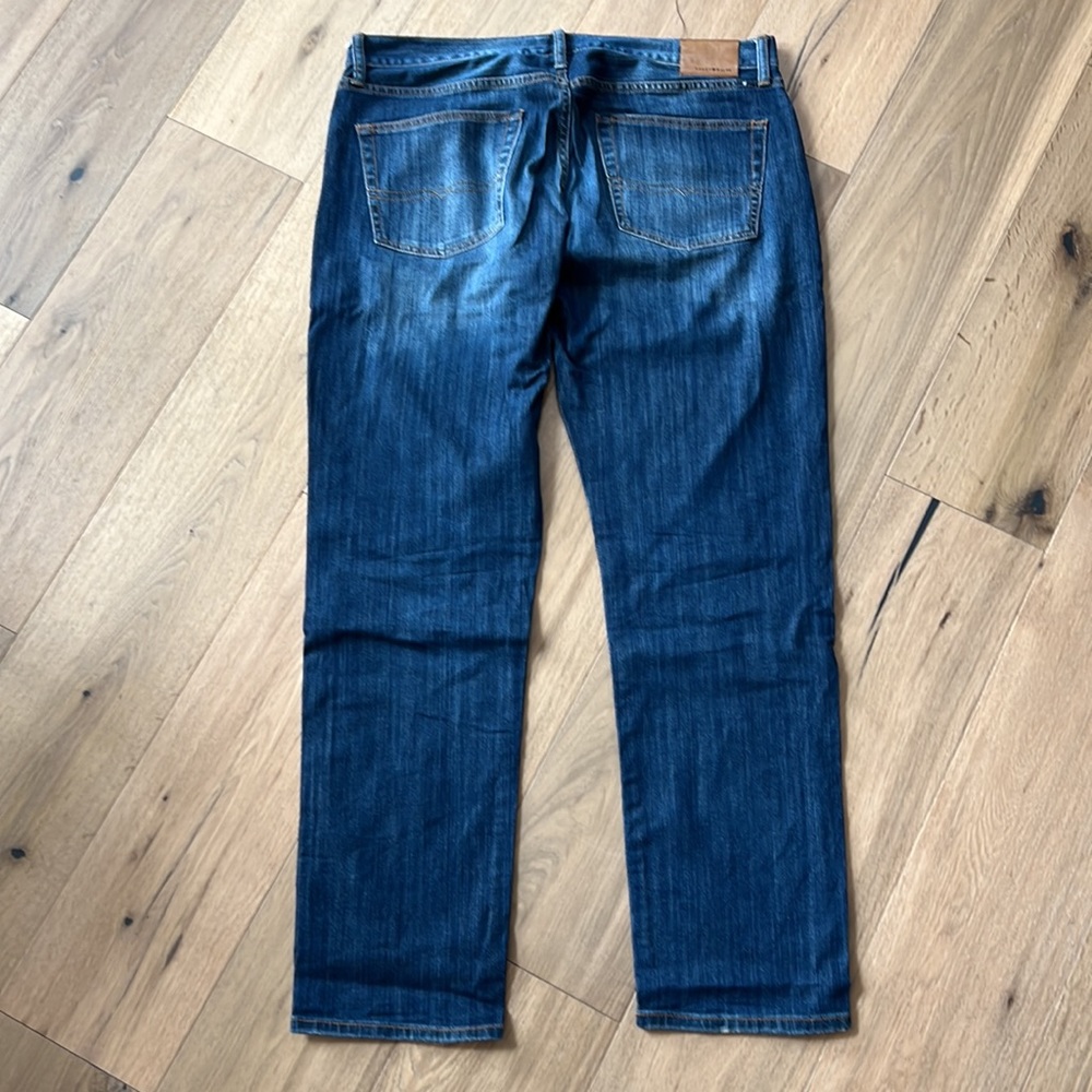 Lucky Jeans - Picture 7 of 8